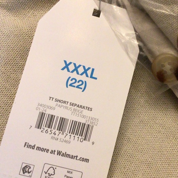 Time And Tru Womens Plus Size Beige Linen Blend Pleated 5” Shorts Size XXXL (22) - Picture 9 of 10